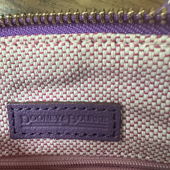 Dooney & Bourke purple pebble grain leather handbag - Picture 10 of 11